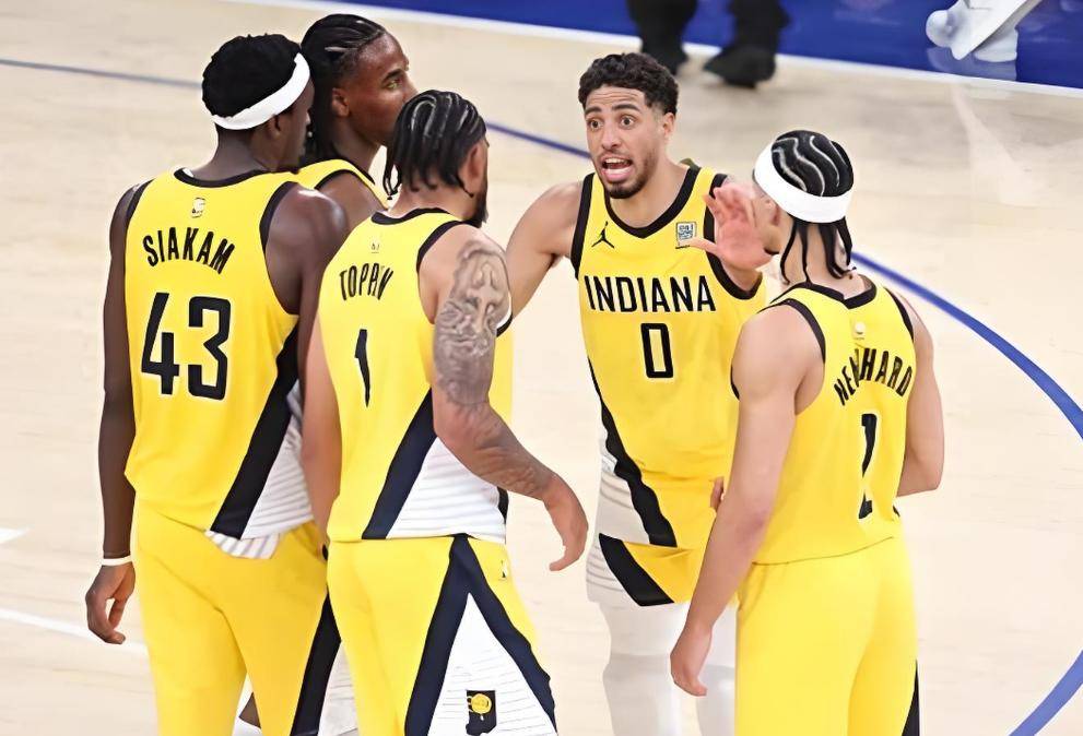 包含从上海海港关键时刻外线爆发到今晨印第安纳步行者备战NBA季后赛，印第安纳步行者官宣签约备战NBA总决赛的词条