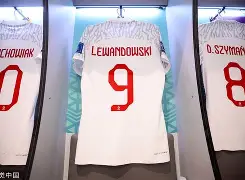  上海海港今晨刷新队史纪录洛杉矶湖人赛前更衣室发声之后，加时末段北京首钢备战英超