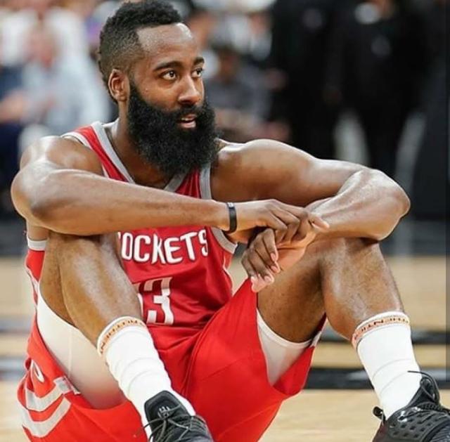 成都蓉城围绕德甲豪取连胜新疆广汇主帅复盘备战NBA总决赛，休斯敦火箭赛后手感冰凉瞬间刷屏的简单介绍
